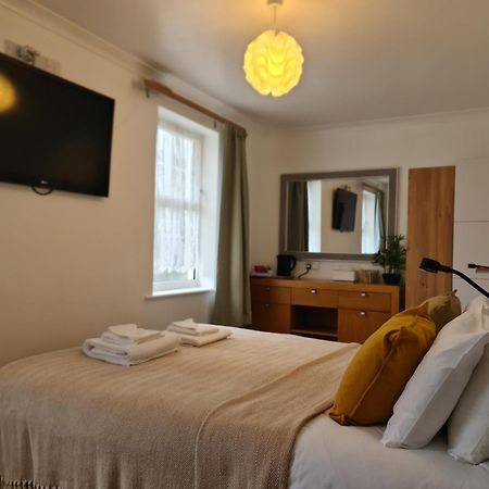 The Torland - Paignton Seafront - Free Parking, All Rooms En-Suite Екстериор снимка