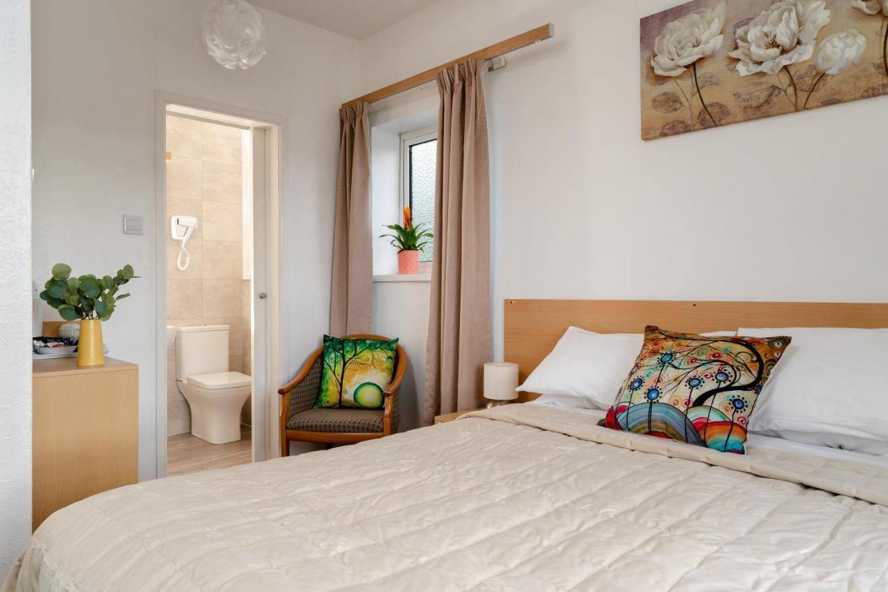 The Torland - Paignton Seafront - Free Parking, All Rooms En-Suite Екстериор снимка