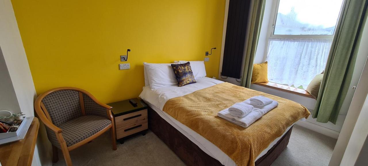 The Torland - Paignton Seafront - Free Parking, All Rooms En-Suite Екстериор снимка