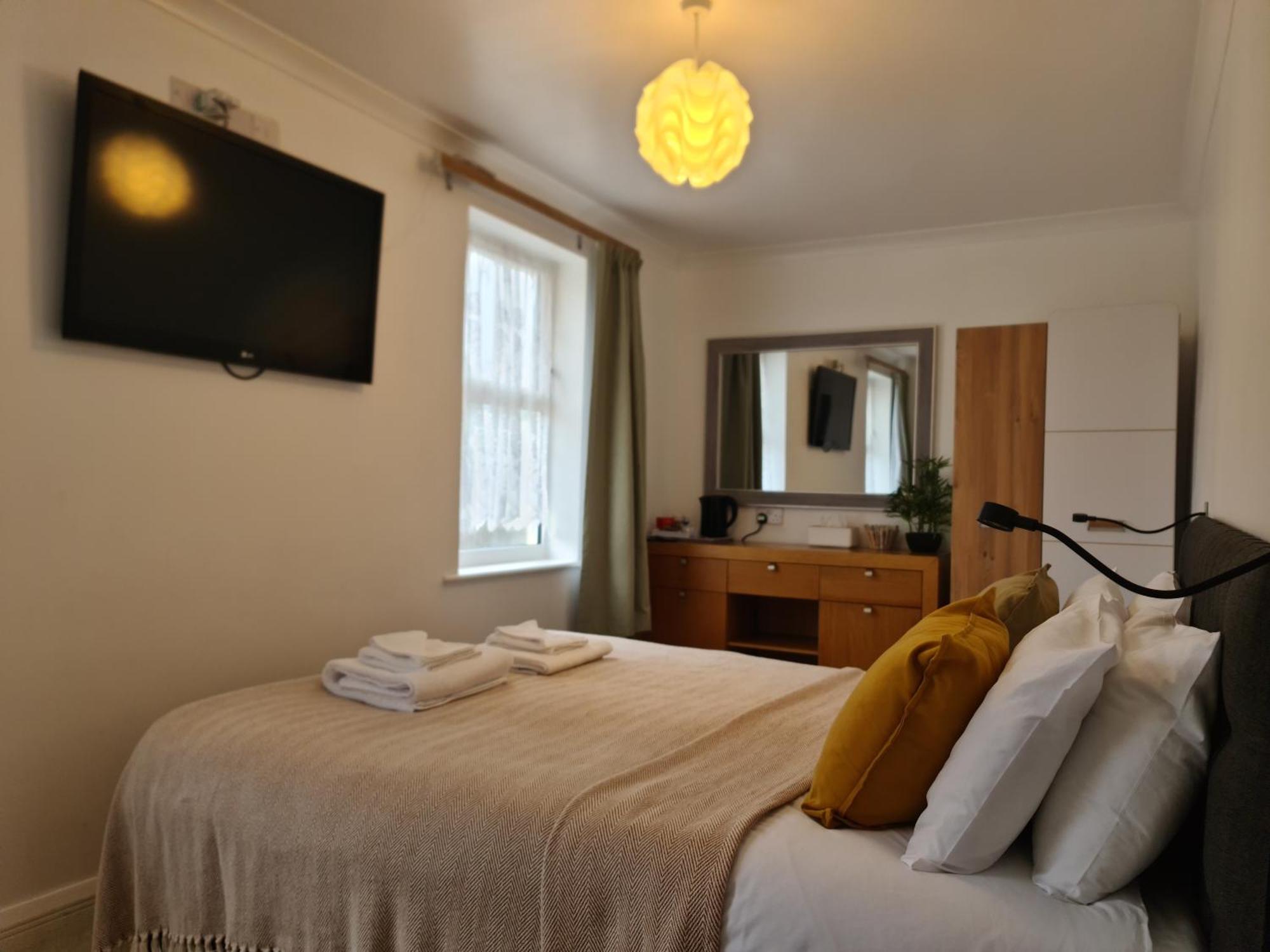 The Torland - Paignton Seafront - Free Parking, All Rooms En-Suite Екстериор снимка