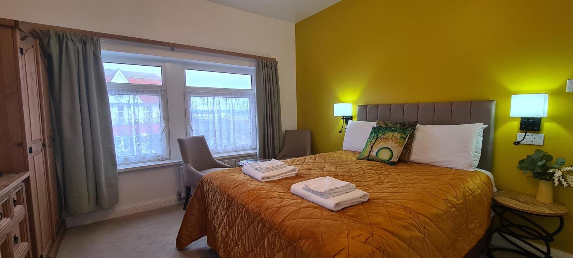 The Torland - Paignton Seafront - Free Parking, All Rooms En-Suite Екстериор снимка