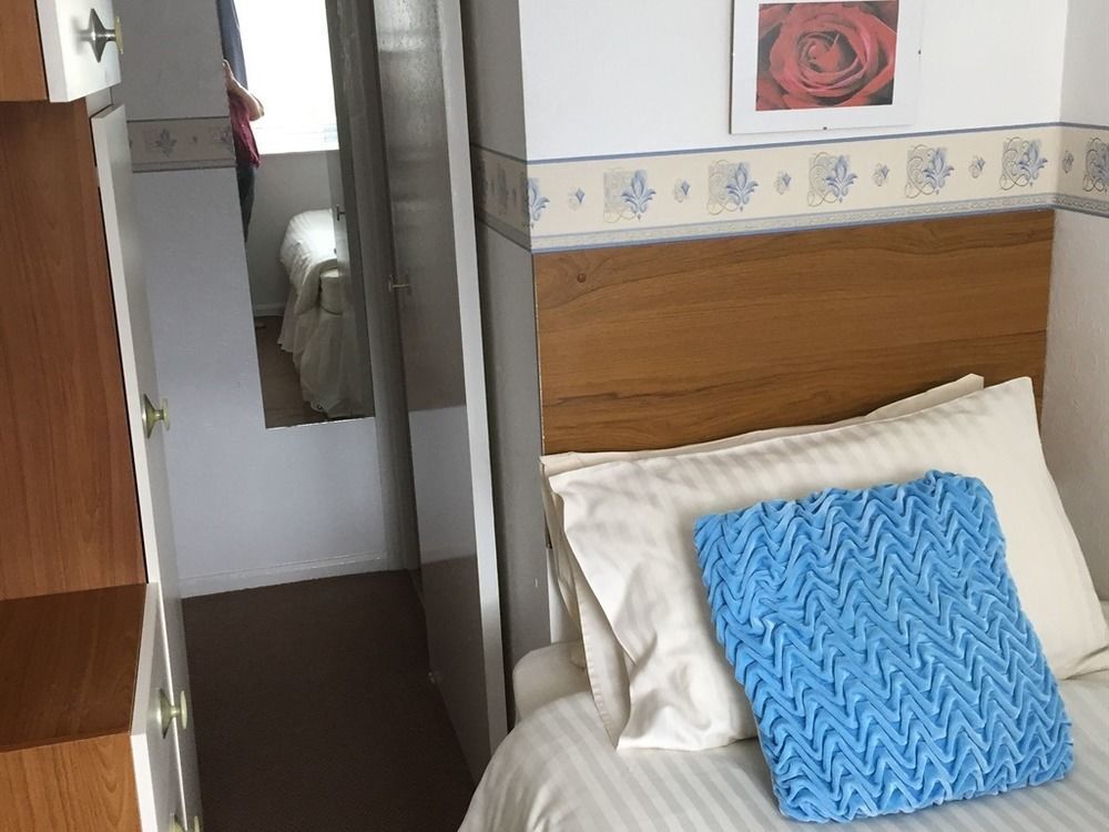 The Torland - Paignton Seafront - Free Parking, All Rooms En-Suite Екстериор снимка