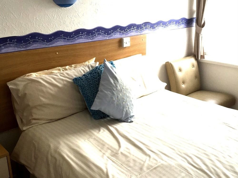 The Torland - Paignton Seafront - Free Parking, All Rooms En-Suite Екстериор снимка